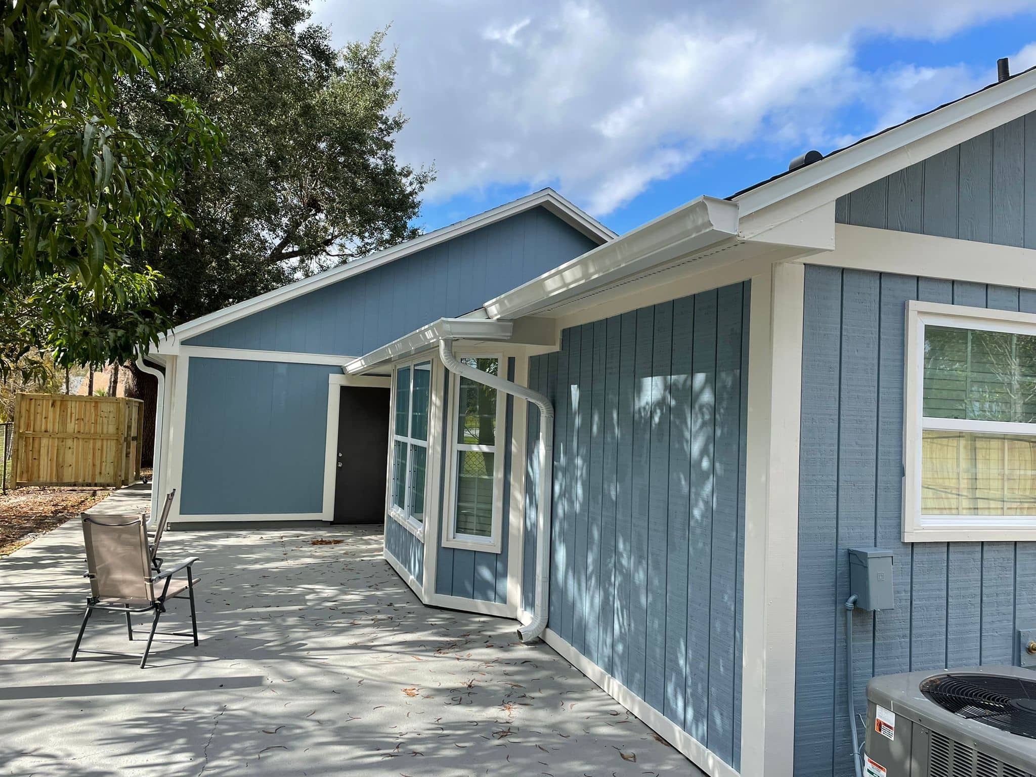 house with white seamless gutters